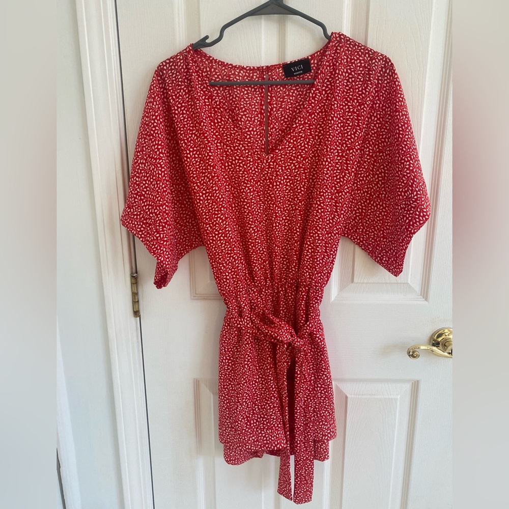 Vici romper tie waist romper